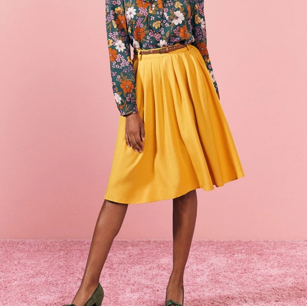 Modcloth Breathtaking Tiger Lillies Skirt Size L (without belt)